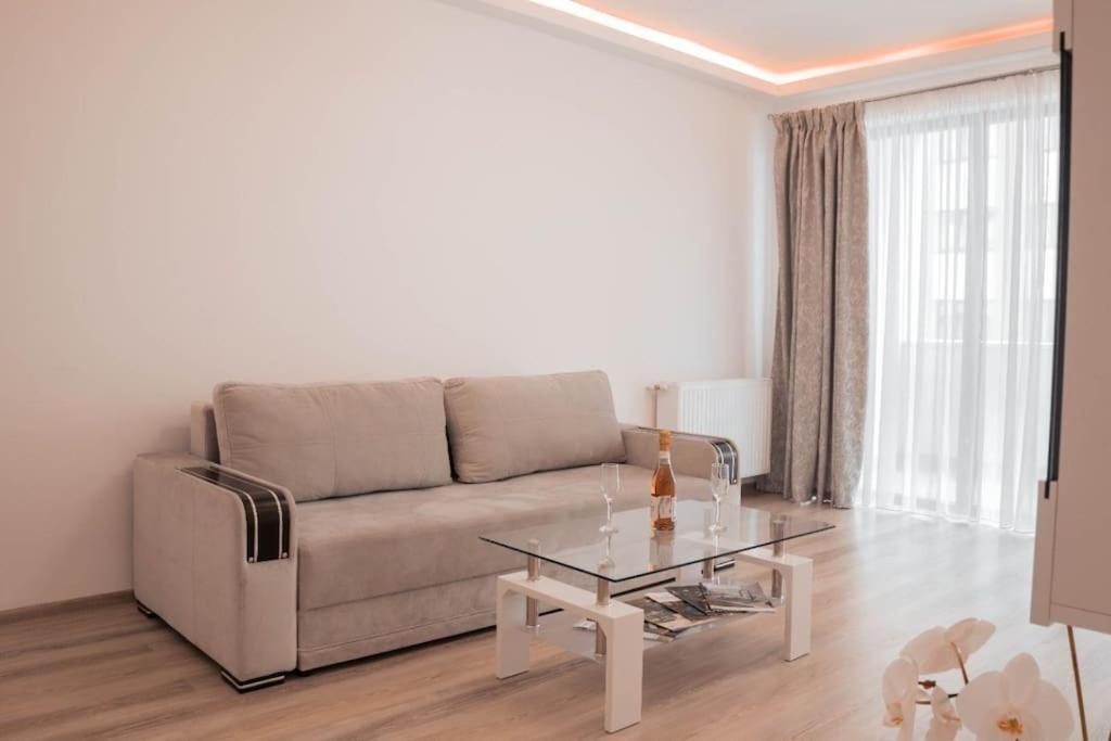 Apartament Zona Coresi Mall Braşov Eksteriør billede