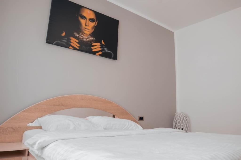 Apartament Zona Coresi Mall Braşov Eksteriør billede